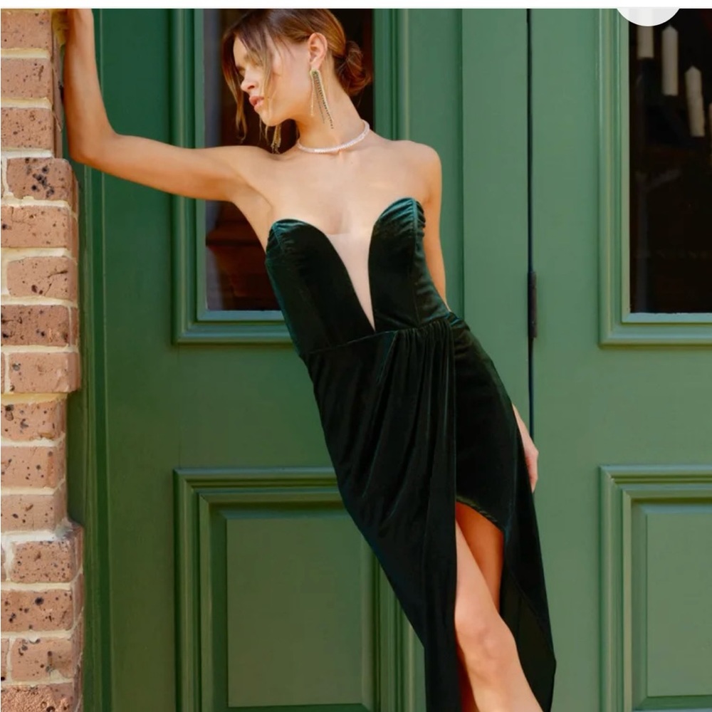 Lulus green velvet dress